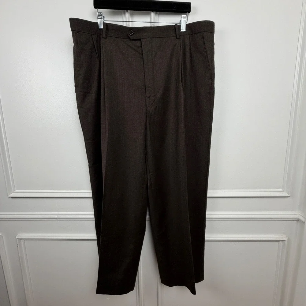 Cricketeer Mens Vintage Pleated Dress Pants Brown Straight Leg Size 42 RN 77219